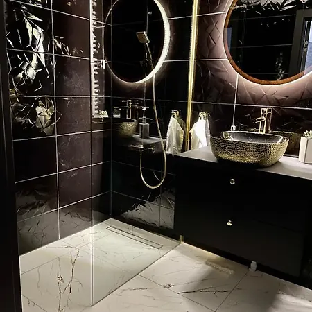 Drewnowska Przy Manufakturze Apartment